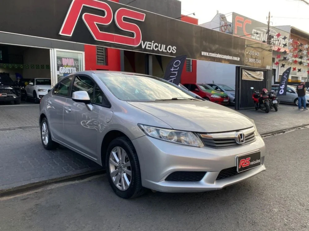Honda Civic Sedan LXS 1.8/1.8 Flex 16V Aut. 4p